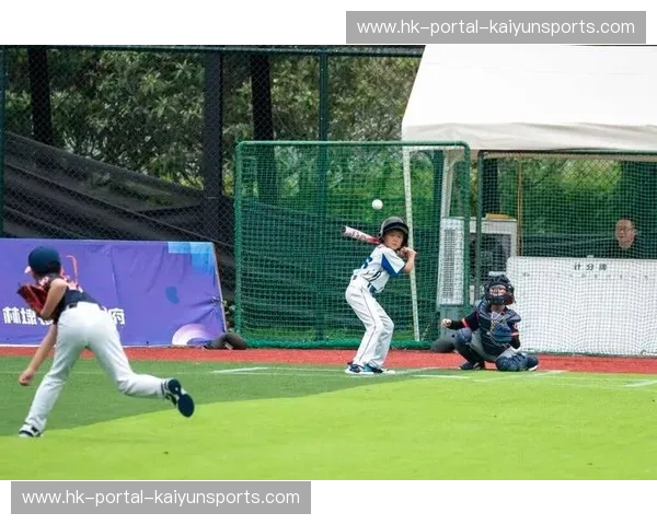 赛程垒球：挥棒之间，成就生活的节奏